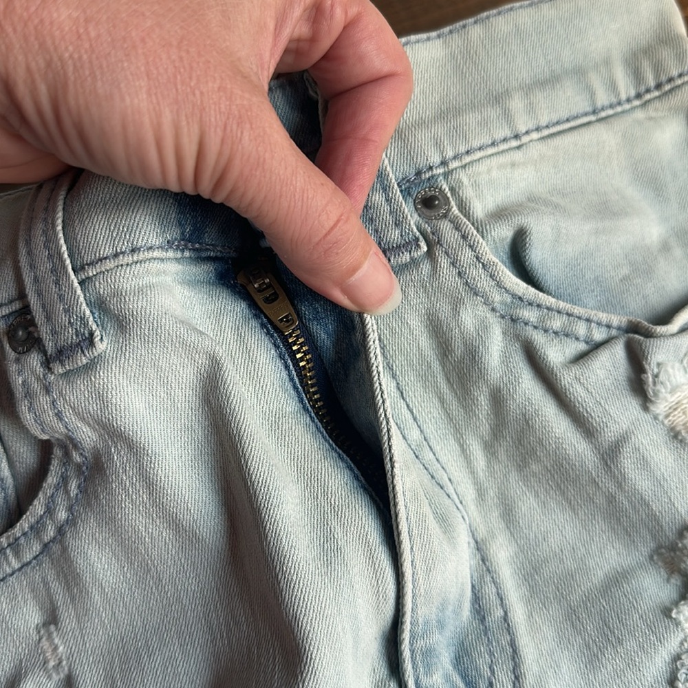 Express Jean shorts - Picture 4 of 5